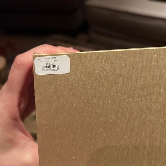 VERSACE Women’s Stainless Steel Bracelet Watch 36 MM New in Box - Picture 3 of 6